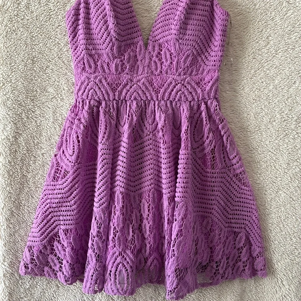 𝅺nwt Purple lace Dress